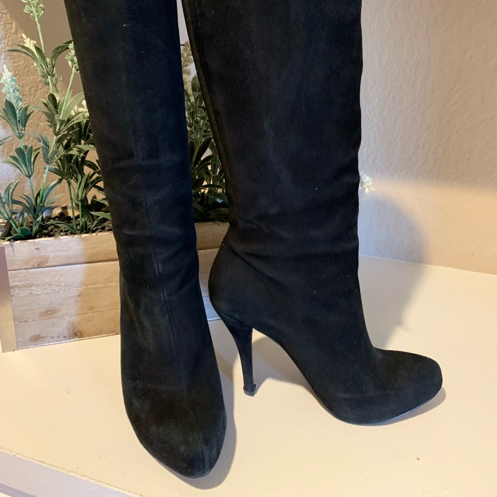 Enzo Angiolini black suede pull on boots